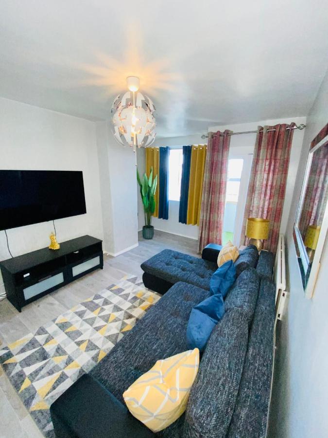 Bright, Spacious, Modern Interior Decor 2 Bedrooms Apartment With Amazing Views 伦敦 外观 照片